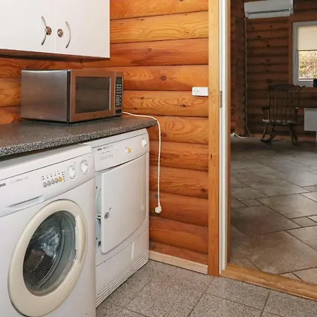 8 Person In Hadsund Odde