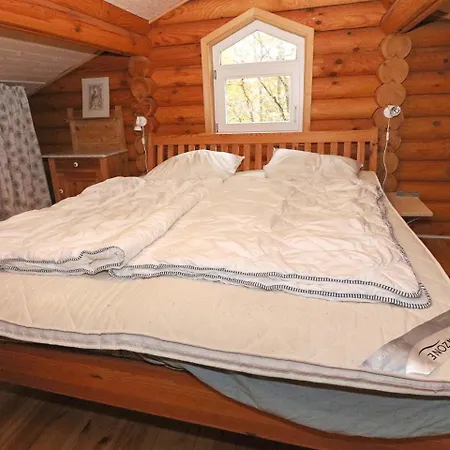 8 Person In Hadsund * Odde